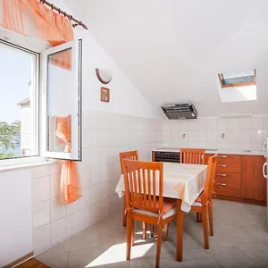 Ivomar Apartment Trogir